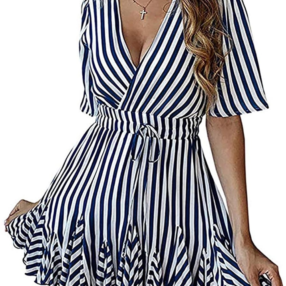 Pretty Garden size Small NWT deep v neck shirt sleeve summer dress